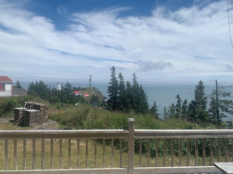 Property grounds. Swallowtail Lighthouse Overlook on Grand Manan - 4 bedrooms available