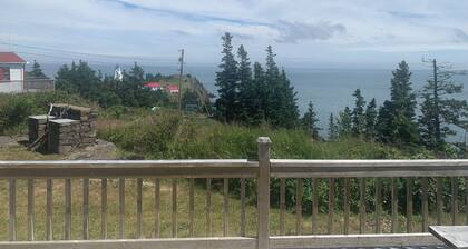 Swallowtail Lighthouse Overlook on Grand Manan - 4 bedrooms available