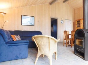 House | Living room - Ferienhaus mit Sauna im Ferienpark Mirow (Mirow)