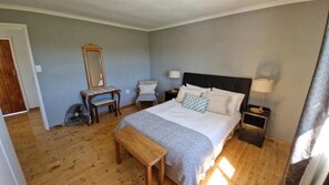 1 bedroom, iron/ironing board, free WiFi