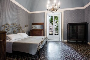 2 bedrooms, iron/ironing board, free WiFi