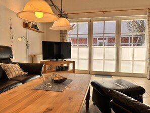 House | Living room - Ferienhaus mit Kaminofen in Burhave (Butjadingen)