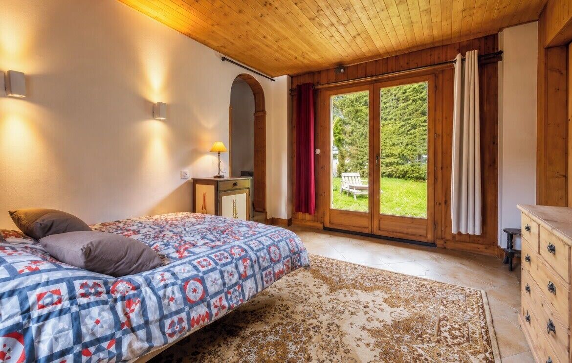 4 dormitorios, tabla de planchar con plancha, wifi y ropa de cama