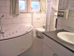 House | Bathroom - Ferienhaus mit Sauna im Ferienpark Mirow (Mirow)