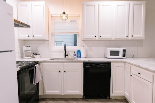 Goldenrod - Studio in Downtown Lexington