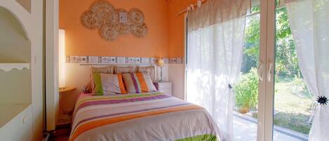 アイロン / アイロン台、WiFi、ベッドシーツ