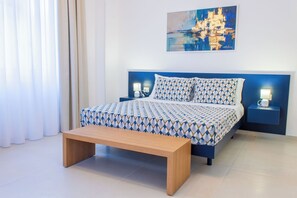 Rom – deluxe | Skrivebord, blendingsgardiner, lydisolert og wi-fi (inkludert)