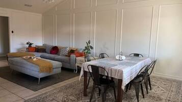 Rumah | 3 kamar tidur