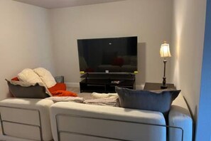 House | 3 bedrooms - Crosby Home in North Richland Hills (North Richland Hills)