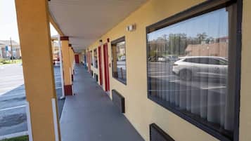 Enceinte de lâhĂ©bergement