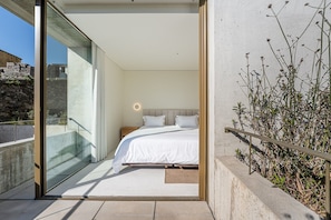 2 chambres, fer et planche à repasser, accès Internet, draps fournis