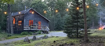 Nature lovers retreat! Rustic cabin in the woods close to Ellsworth & Bar Harbor