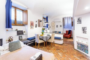 1 bedroom, iron/ironing board, travel crib, WiFi