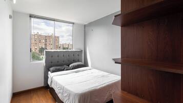 4 bedrooms, WiFi, bed sheets