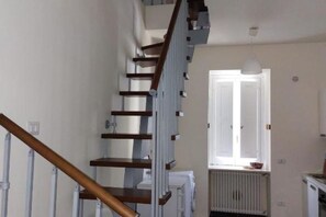 Interior - B&B Anastasia: 1 Bedroom Apartment (Buccino)