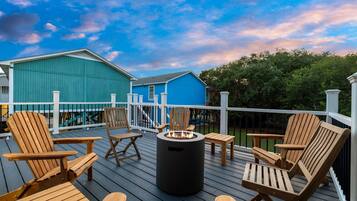 Nhà | 3 phòng ngủ, bàn, truy cập Internet tốc độ cao