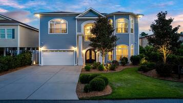 House, Accessible | 8 bedrooms, desk, Internet