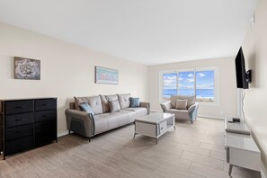 Leilighet | 4 soverom, skrivebord og internett