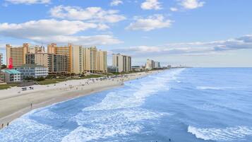 Apartment | 4 bedrooms, desk, Internet