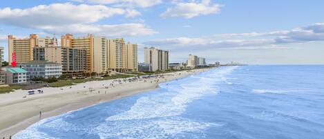 Apartment | 4 bedrooms, desk, Internet