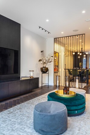 Apartment - Luxury 3 BDR House With Garden Next to Battersea Park (London)