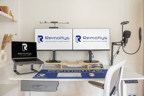 아파트 | 2 개의 침실, 책상