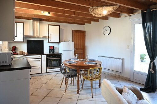 Les Roses Trémières - A 1km de la gare, garage