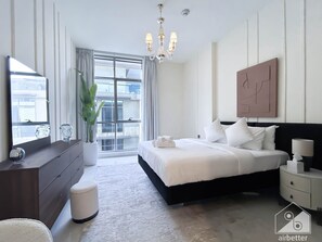 1 bedroom, iron/ironing board, Internet, bed sheets - Your Perfect Meydan Getaway: 1B Polo Residence C3 (Dubai)