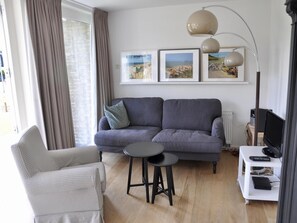 House | Living room - Holiday Home in Callantsoog Near Beach (Callantsoog)