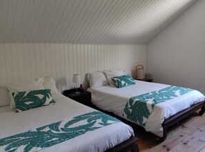 3 bedrooms, iron/ironing board, WiFi, bed sheets - Ti kaz Annah - Cosy house with terrace, volcano region & nature (Le Tampon)