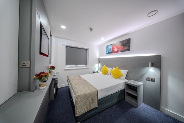 Ilford Hotel Goodmayes - Greenwich