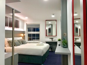 ห้องดับเบิล, ห้องน้ำในตัว | 1 ห้องนอน