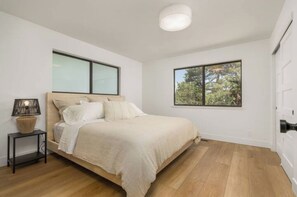4 Schlafzimmer, Bügeleisen/Bügelbrett, WLAN, Bettwäsche