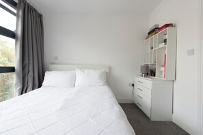 2 soverom, strykejern/-brett, wi-fi og sengetøy