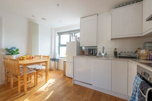 Mikrobølgeovn, ovn og oppvaskmaskin