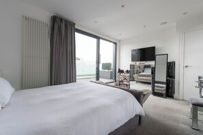 2 slaapkamers, een strijkplank/strijkijzer, wifi, beddengoed