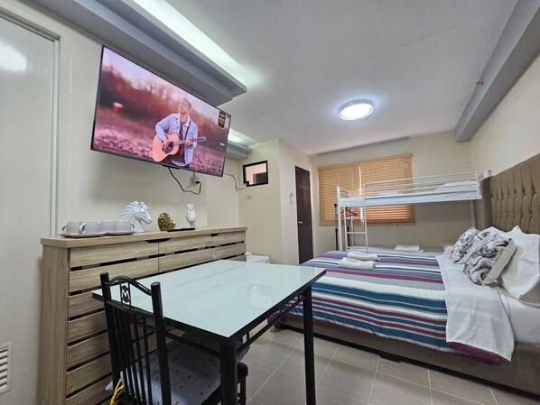 5 habitaciones, wifi y ropa de cama 