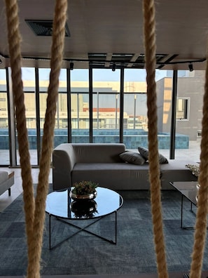 Basic Apartment | Living area