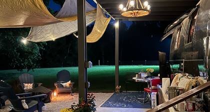Elvis Themed RV Glamping Farmstay near Graceland with outdoor bath