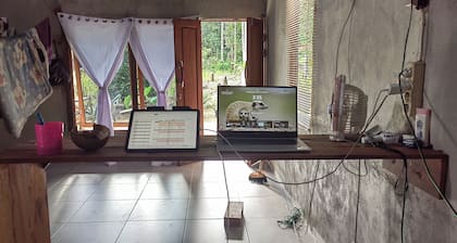 Charming farmhouse with WiFi and AC in amazing West Kalimantan