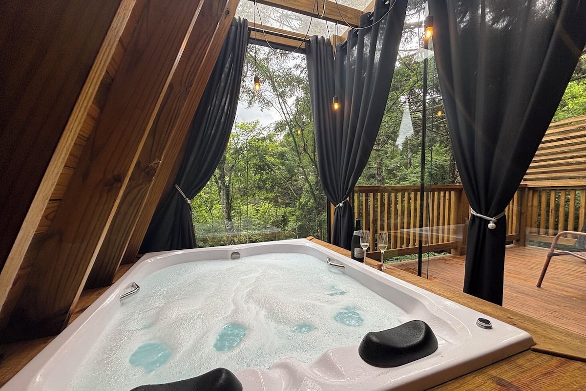 Chalet Deluxe, balcon, vue jardin | Coin séjour