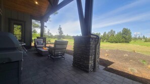 House, Multiple Beds (Dancing Rock "Grandview Lodge" (Calde) | Terrace/patio - Dancing Rock "grandview Lodge" (Bend)