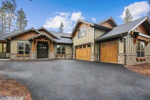 House, Multiple Beds (Dancing Rock "Grandview Lodge" (Calde) | Exterior - Dancing Rock "grandview Lodge" (Bend)
