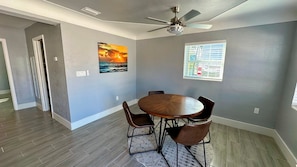House - Lil Lavender House in Fort Myers Beach (Fort Myers Beach)
