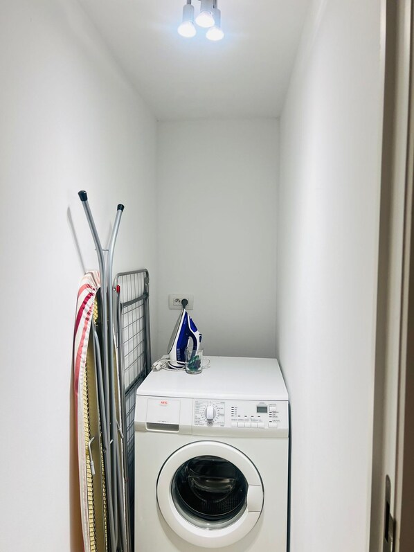 Apartment - Cozy Basement Fashion District by Oneluxstay (Antwerp)