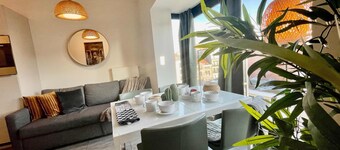 Cozy 1BR City Centre Near Meir Shopping by Oneluxstay