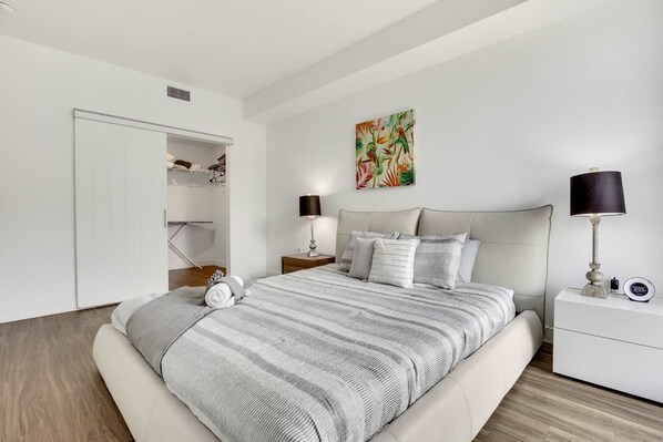 Apartment | 1 bedroom - Stylish 1BR Family Apartment by Dtla (Los Angeles)