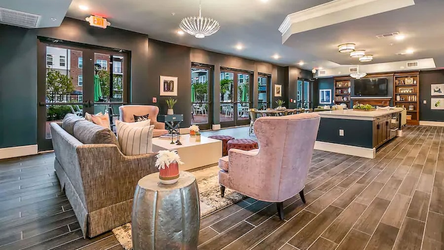 Stylish 1BR Family Apartment by Dtla