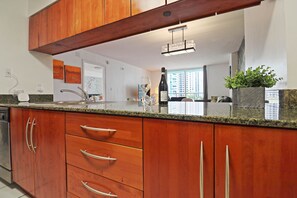 Apartment | 1 bedroom - Stylish 1BR At Brickell Bay Club by Oneluxstay (Miami)