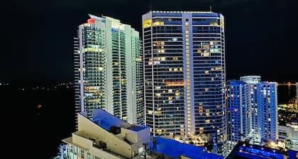 Modern 1BR At Brickell Bay Club by Oneluxstay